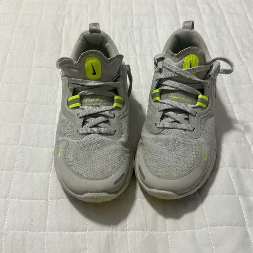 Nike Miler React Running Shoes - Picture 6 of 7